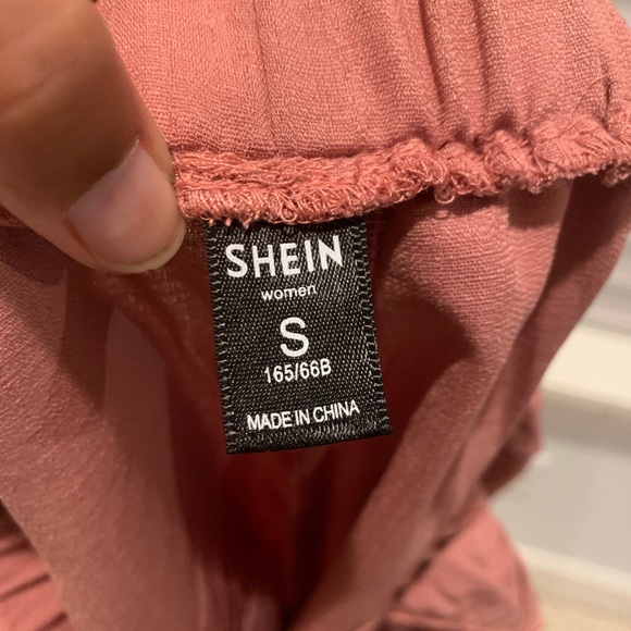 EUC Shein rose pink ruffle shorts Small - Picture 3 of 4